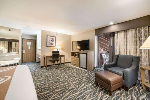 Quality Inn Effingham image 12