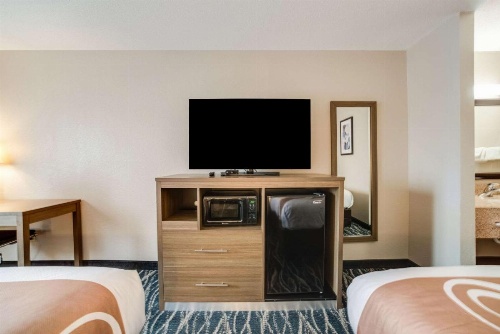 Quality Inn Effingham image 17