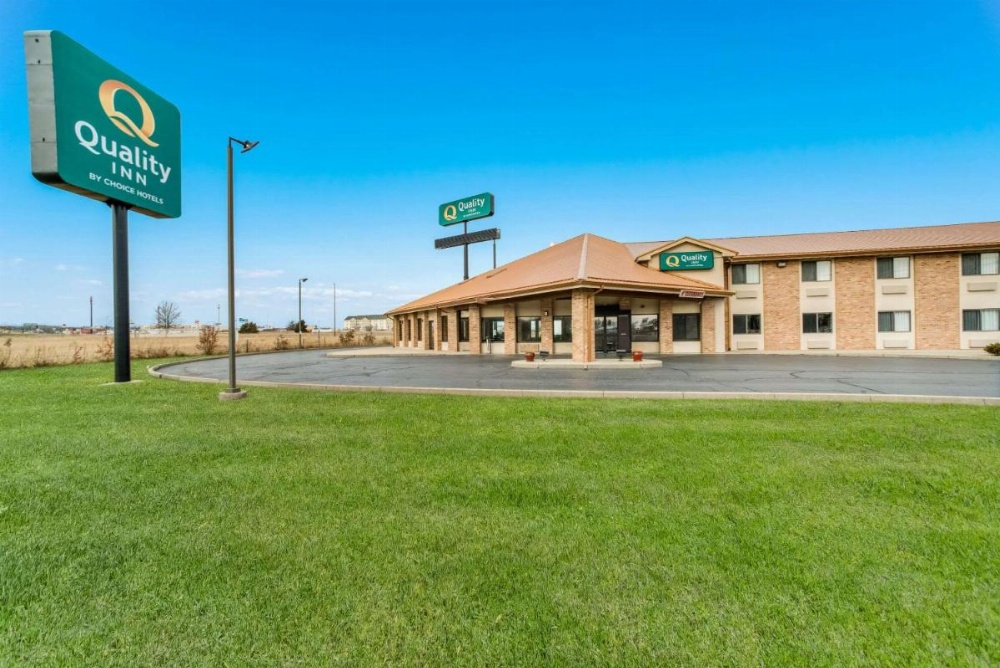 Quality Inn Effingham Image 34