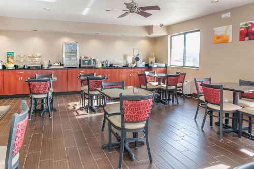 Quality Inn Effingham image 35