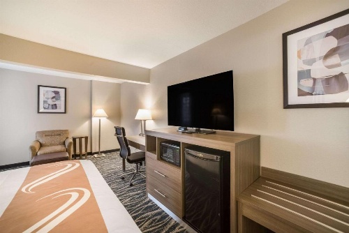Quality Inn Effingham image 7
